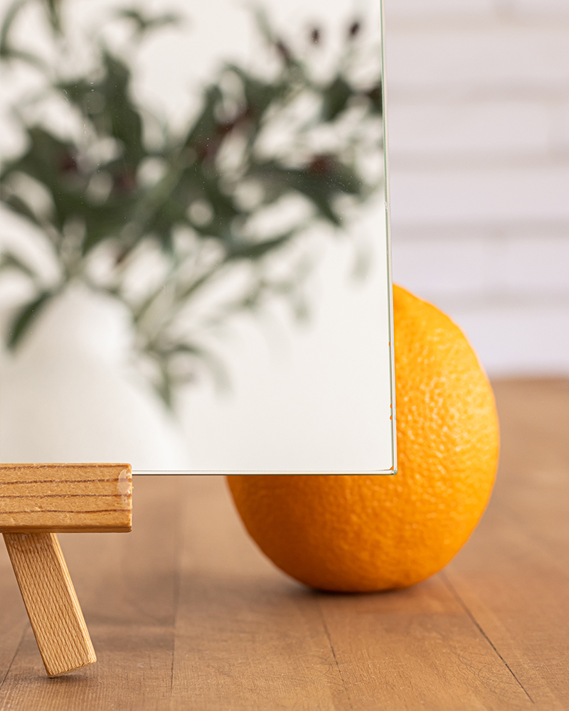 Зеркальное стекло